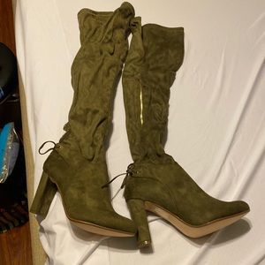 Green 3 1/2 inch heel faux suede boots